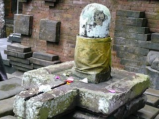 Le shiva lingam de Bali