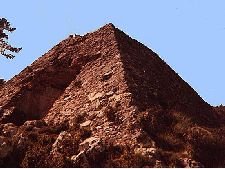 La pyramide de Falicon